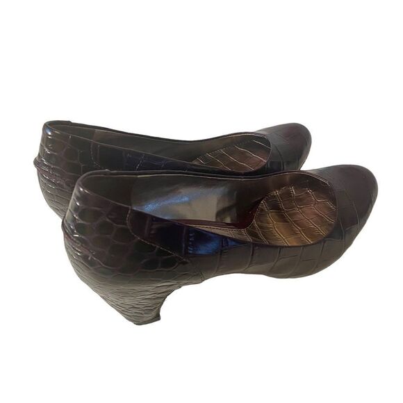 Sam Edelman Purple Faux Alligator Print Cone Heel Pumps in Sz. 8.5M - Picture 4 of 7